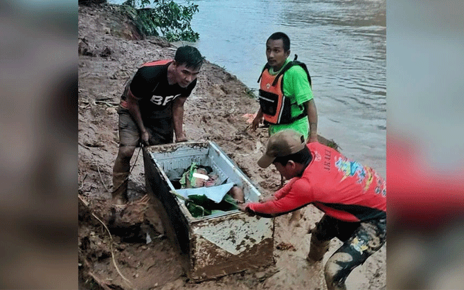 ফিলিপাইন বেবে সিটিতে ভয়ঙ্কর ঝড়, ফ্রিজে ঢুকে পড়ল ছোট্ট ছেলে! তারপর…