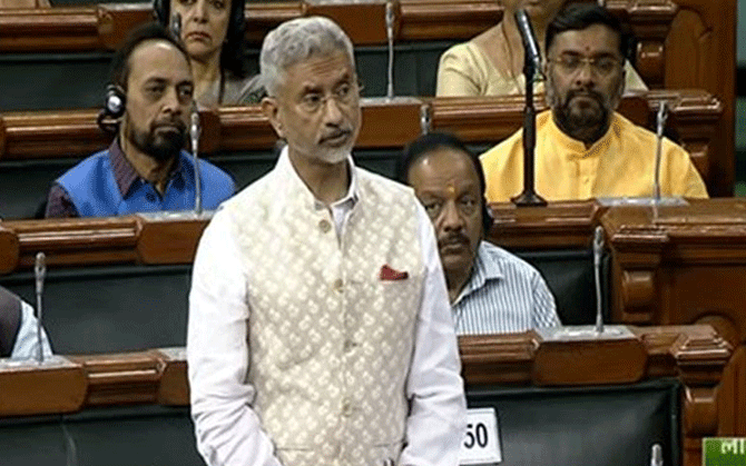 ভারত শান্তি চায়, এখনই বন্ধ হোক যুদ্ধ, রুশ-ইউক্রেন নিয়ে লোকসভায় বিবৃতি বিদেশমন্ত্রীর