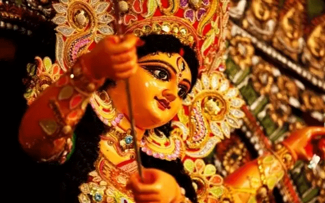 বাংলার দুর্গাপুজোর ‘হেরিটেজ’ সম্মান নিয়ে ভিক্টোরিয়ার অনুষ্ঠানে ব্রাত্য রাজ্য, প্রতিবাদ উদ্যোক্তাদের