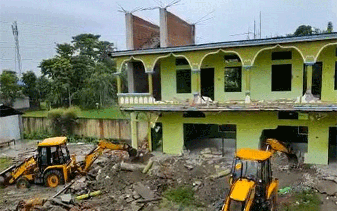 বঙ্গাইগাঁওয়ে আরও একটা মাদ্রাসা গুঁড়িয়ে দিল আসাম সরকার