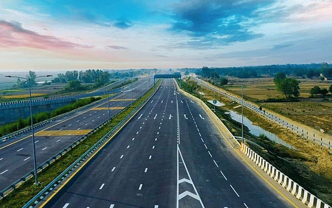 হুগলি নদীতে এবার তৃতীয় সেতু। জাতীয় প্রকল্পের আওতায় বারানসী কলকাতা এক্সপ্রেসওয়ে।
