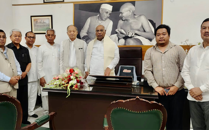 অশান্ত মনিপুরের পরিস্থিতি খতিয়ে দেখতে তিন সদস্যের তথ্যানুসন্ধান দল গঠন করল কংগ্রেস