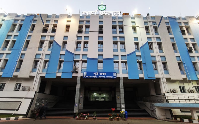 রাজ্য মানবাধিকার কমিশন পৌঁছল যাদবপুর বিশ্ববিদ্যালয়ে, ছাত্রমৃত্যু সংক্রান্ত তথ্য নিলেন এসপি শান্তি দাস বসাক