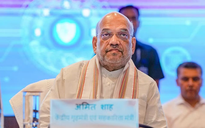“দু’বছরের মধ্যেই দেশ জঙ্গি নকশালপন্থা মুক্ত হবে”, ঘোষণা অমিত শাহের