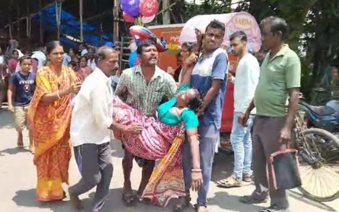 পুজো দিতে গিয়ে বিদ্যুৎস্পৃষ্ট হয়ে মৃত ১, জখম ৫