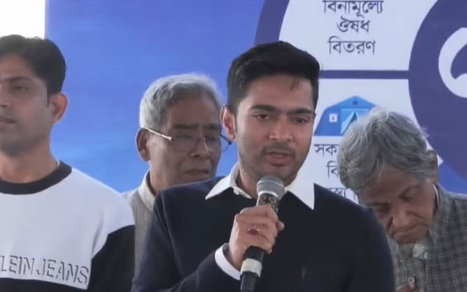 ডায়মন্ড হারবারে ৭৫ দিনের ‘‌সেবাশ্রয়’‌ স্বাস্থ্য শিবির। সূচনা করলেন অভিষেক
