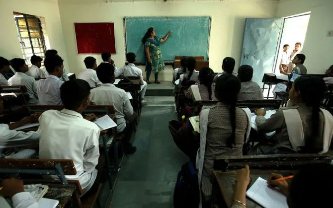 একাদশ-দ্বাদশের বৃত্তিমূলক বিষয়ের পঠন-পাঠন নিয়ে সমস্যা, নম্বর বিভাজন নিয়ে চিন্তায় শিক্ষক ও পড়ুয়ারা
