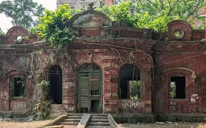 ‘সত্যজিৎ রায়ের পৈতৃক ভিটে নয়’, ময়মনসিংহের বাড়ি ভাঙা বিতর্কে মন্তব্য বাংলাদেশের পররাষ্ট্র মন্ত্রকের