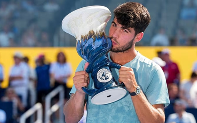 জীবনের প্রথম সিনসিনাটি ওপেন জিতে ১০০০ ট্রফির মাইলস্টোনে পৌঁছে গেলেন কার্লোস আলকারাজ