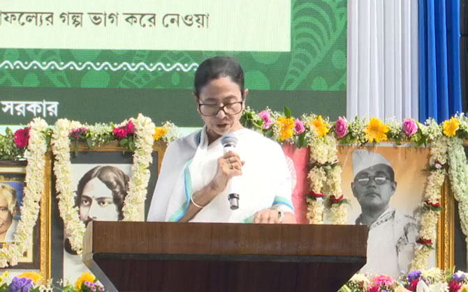 নাগরিক অধিকার ও বাংলা ভাষার মর্যাদা রক্ষায় ২৬-এর নির্বাচনী লড়াই; ঝাড়গ্রাম থেকে ঘোষণা জননেত্রী মমতার