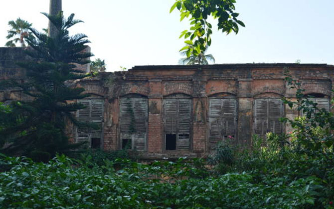 নবাব সিরাজদ্দৌলার স্মৃতিবিজড়িত হীরাঝিল রক্ষার আবেদন খারিজ হাইকোর্টে