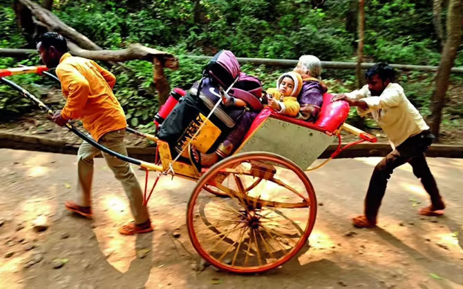 হাতে টানা রিকশা ‘‌অমানবিক’‌ বলে অভিহিত সুপ্রিম কোর্টের, চালকদের পুনর্বাসনের নির্দেশ