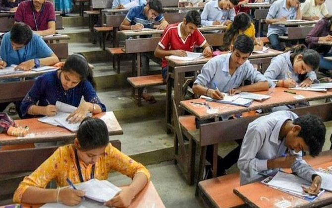 রাজ্যের জয়েন্ট এন্ট্রান্স মামলায় হাইকোর্টের নির্দেশে সুপ্রিম স্থগিতাদেশ। জট কাটিয়ে আজই প্রকাশ হতে পারে ফল