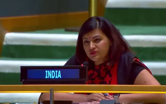 সন্ত্রাসবাদকে মহিমান্বিত করে ‘‌অযৌক্তিক নাটক’‌, জাতিসংঘে পাক প্রধানমন্ত্রীর তীব্র নিন্দা ভারতের