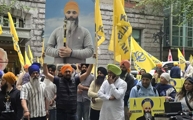 কানাডায় ভারতীয় দূতাবাস ঘেরাও করার হুমকি দিল মার্কিন যুক্তরাষ্ট্রভিত্তিক খালিস্তানি সংগঠন ‘‌শিখস ফর জাস্টিস’