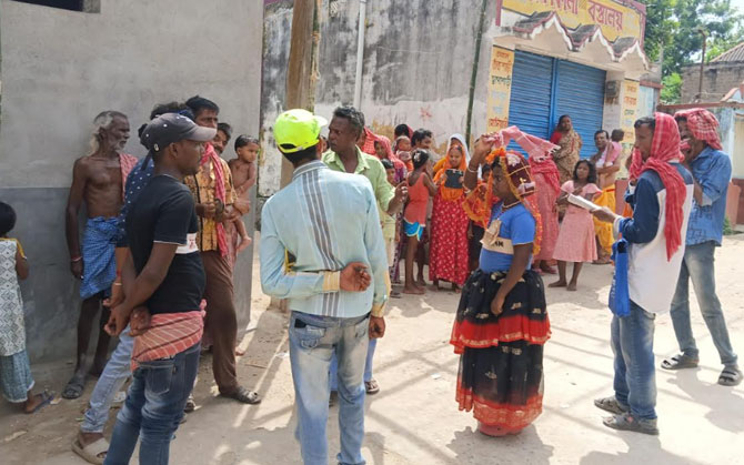 তিলোত্তমার বিচার দিক সিবিআই দাবি উঠল কাটোয়ার ভাদু উৎসবে শিল্পীদের গানে