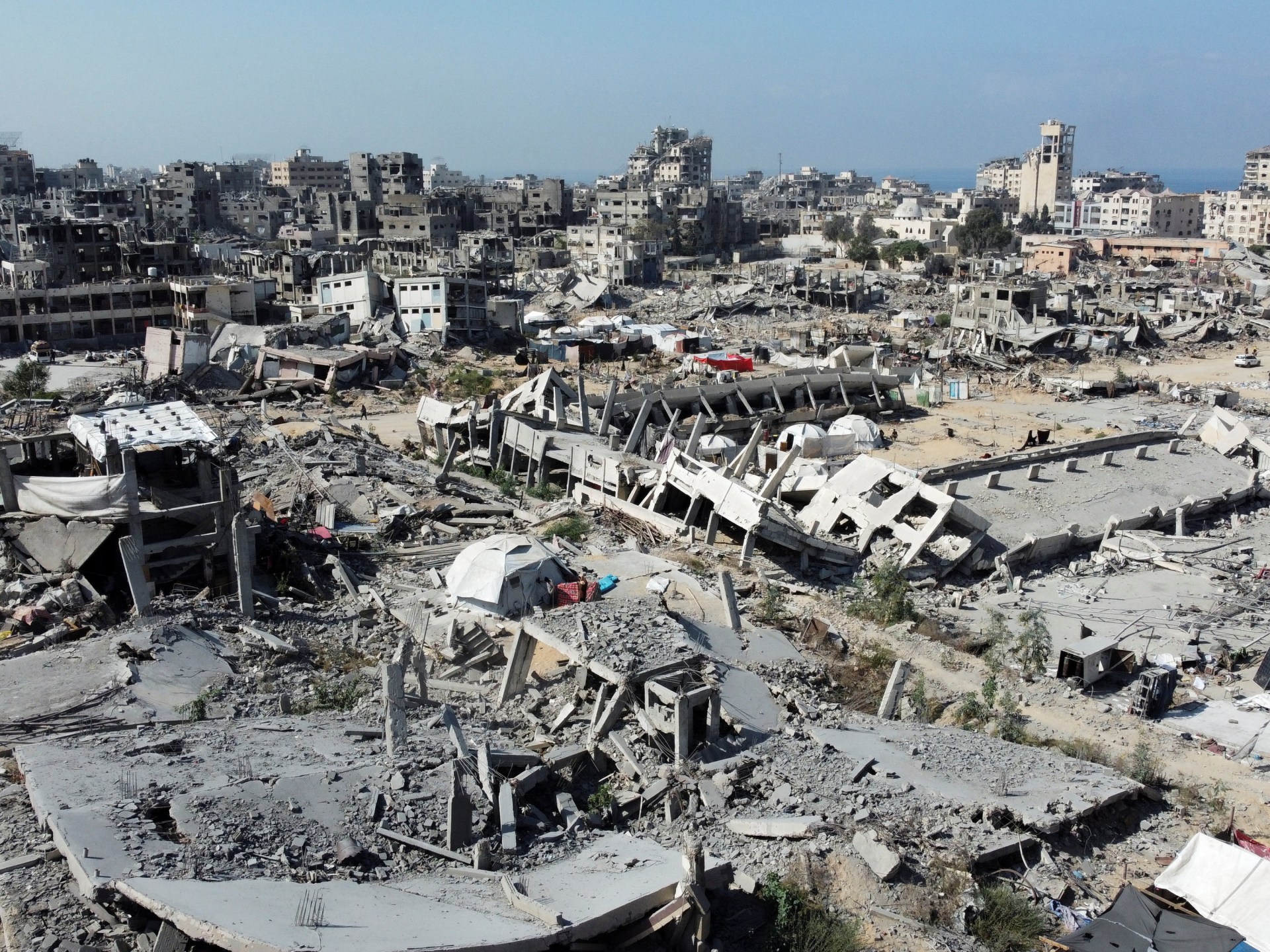 যুদ্ধবিরতি লঙ্ঘন করে আবার গাজায় হামলা চালাল ইজরায়েল, মৃত ৩৩, ত্রাণ প্রবেশও বন্ধ