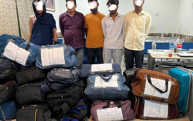 কোচবিহারের রেলস্টেশনে এসটিএফ-এর অভিযান, উদ্ধার ৫০ লক্ষ টাকা মূল্যের ২৪৬ কেজি মাদক। গ্রেফতার ৫