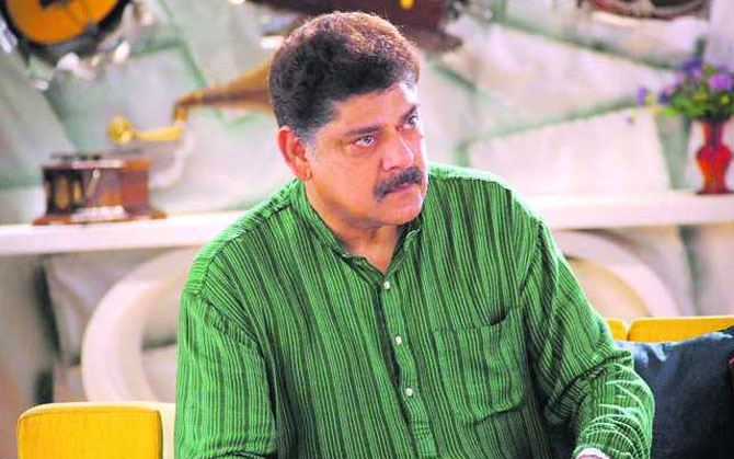 মহাভারতের কর্ণ প্রয়াত