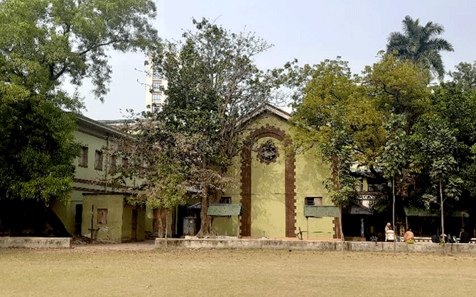 ঐতিহ্যের দীপ্তি আর বর্তমানের সংকল্পে শতবর্ষের উদযাপন বালিগঞ্জ রাষ্ট্রীয় বিদ্যালয়