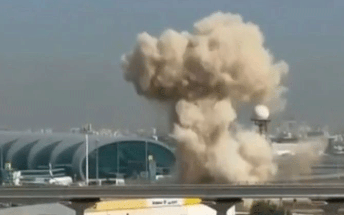 দুবাই আন্তর্জাতিক বিমানবন্দরে ড্রোন হামলা, জ্বালানি ট্যাঙ্কে বিস্ফোরণ