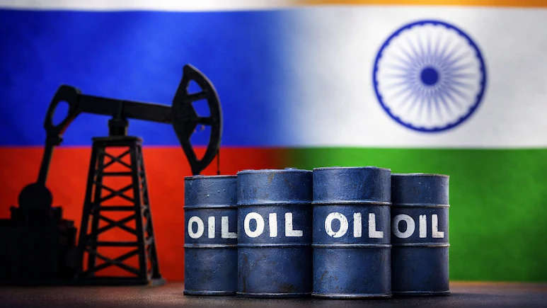 যুদ্ধের আবহে স্তব্ধ হরমুজ, তেল সংকটে বিশ্ব ! ভারতীয় জলসীমার কাছে ৯৫ লক্ষ ব্যারেল তেল নিয়ে হাজির রুশ নৌবহর