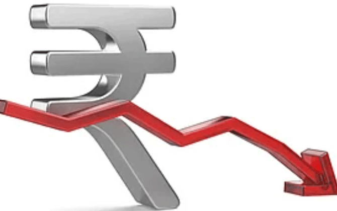 পশ্চিম এশিয়ায় যুদ্ধের জের। ফের টাকার দামে পতন, নিম্নমুখী শেয়ার বাজার