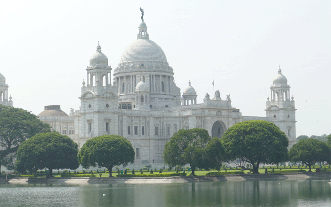 ভিক্টোরিয়া মেমোরিয়ালে বোমাতঙ্ক, হুমকি মেল পেয়ে তৎপর পুলিশ। তল্লাশি বম্ব স্কোয়াডের