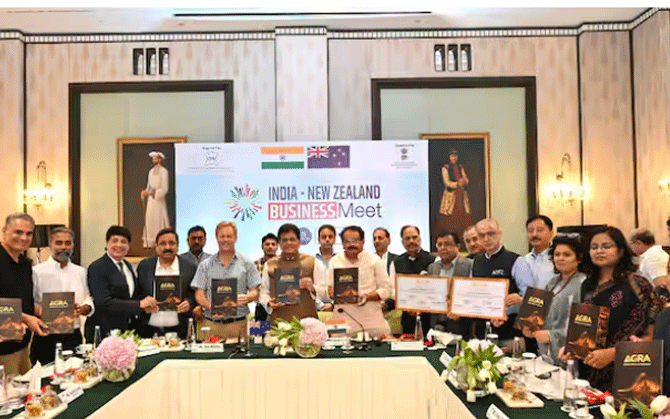 ভারত-নিউজিল্যান্ডের মুক্ত-বাণিজ্য চুক্তি স্বাক্ষরিত। হাজারো পণ্যে শুল্ক মাফ, তরুণদের কাজের সুযোগ বাড়বে!