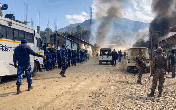 কুকি–নাগা সংঘর্ষে ফের অগ্নিগর্ভ মণিপুর। ‘পূর্ণমাত্রায় আত্মরক্ষা’-র হুঁশিয়ারি কুকি সংগঠনের