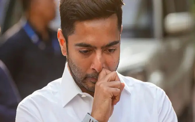 অভিষেক বন্দ্যোপাধ্যায়ের একাধিক সম্পত্তিতে পুরসভার নোটিস,  বিল্ডিং প্ল্যান ও নির্মাণ সংক্রান্ত নথি তলব