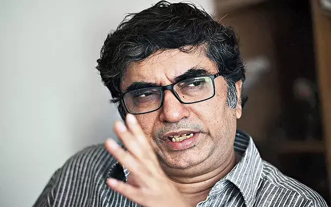 প্রয়াত অনীক দত্ত