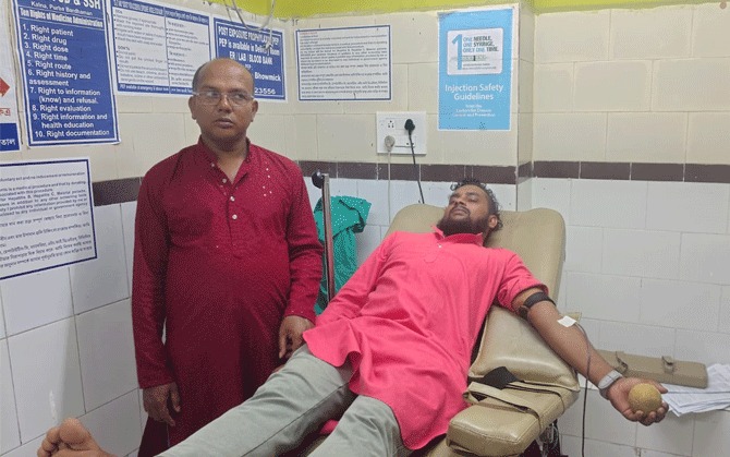 রক্তদানে সম্প্রীতি