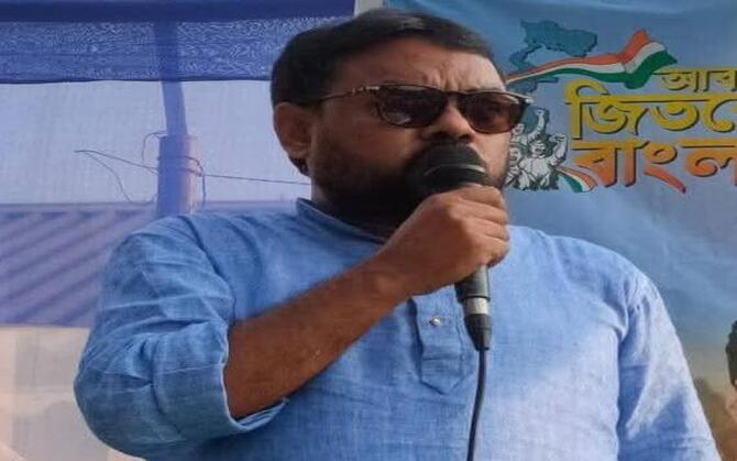 মন্তেশ্বরে পঞ্চায়েত সমিতির সভাপতি গ্রেফতার   
