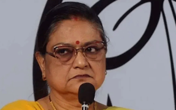 মুখ্যসচেতক পদ হারিয়ে ক্ষোভ কাকলির, তৃণমূলে বাড়ছে অন্দরের অসন্তোষ