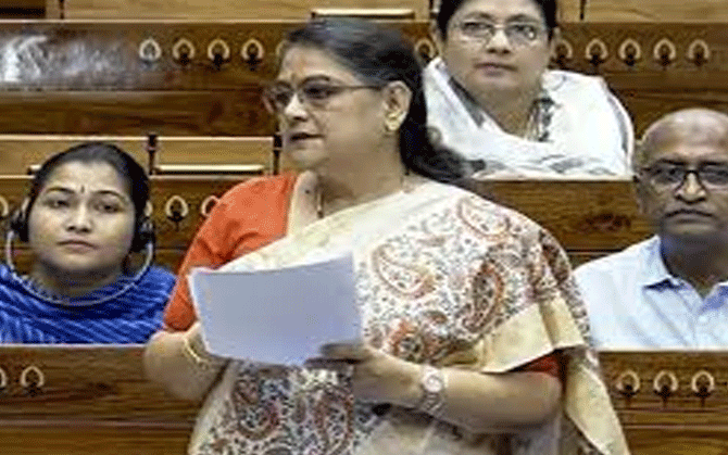 পদ গেল, মিলল কেন্দ্রীয় নিরাপত্তা ! কাকলি ঘোষদস্তিদারকে ঘিরে নতুন রাজনৈতিক জল্পনা