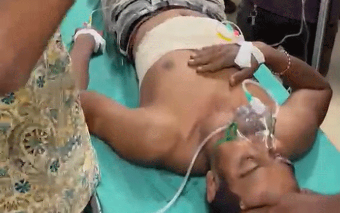বসিরহাটে শ্যুট আউট। গুলিবিদ্ধ বিজেপি কর্মী