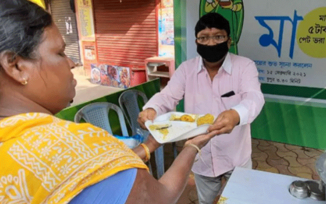 ৫ টাকাতেই মিলবে মাছ-ভাত, মা ক্যান্টিন নিয়ে আরও কী কী ঘোষণা মন্ত্রী দিলীপ ঘোষের ?