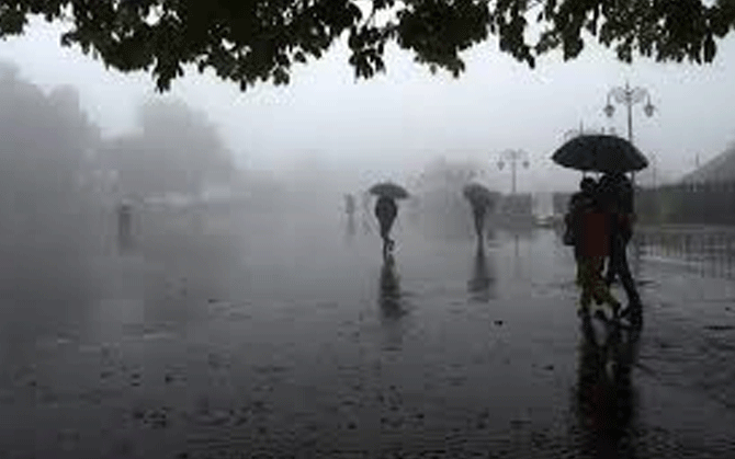 রাজ্যজুড়ে বৃষ্টি ও ঝড়ের পূর্বাভাস, উত্তরবঙ্গে অতি ভারী বর্ষণের সম্ভাবনা