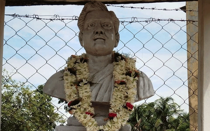 হাটে’র কবি যতীন্দ্রনাথকে আজও মনে রেখেছে পাতিলপাড়া