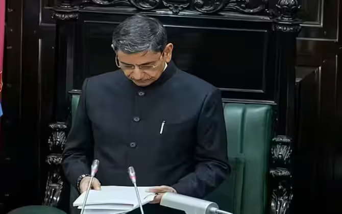 ‘ভয় আউট, ভরসা ইন’ : বাজেট অধিবেশনের সূচনায় সরকারের প্রশংসা করে বার্তা রাজ্যপালের