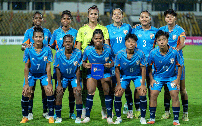 ভুটানকে হারিয়ে ৬ বছর পর মহিলাদের সাফ ফুটবলের ফাইনালে ভারত