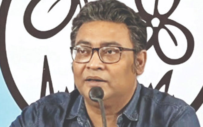 দুর্নীতি মামলায় গ্রেফতার রাজ্যের প্রাক্তন মন্ত্রী ইন্দ্রনীল সেন ?
