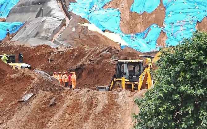 কেরালার ওয়ানাড় টানেল ভূমিধসে ৩ নিহত, ৫ নিখোঁজের খোঁজে জারি দ্বিতীয় দিনের তল্লাশি। ‘মানবসৃষ্ট বিপর্যয়’ তত্ত্বে তদন্তের নির্দেশ মুখ্যমন্ত্রীর