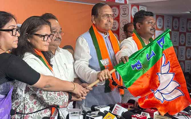 রাজ্যসভা উপনির্বাচনে এবার বিজেপি প্রার্থী সুখেন্দুশেখর, সুস্মিতা এবং প্রকাশচিক