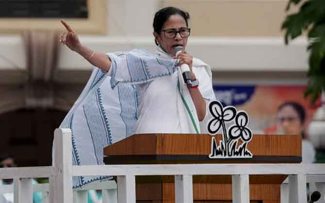 কালীঘাট তৃণমূলকে সবুজ সঙ্কেত আদালতের, ২১ জুলাইয়ের সমাবেশ এবার তারামণ্ডলের সামনে