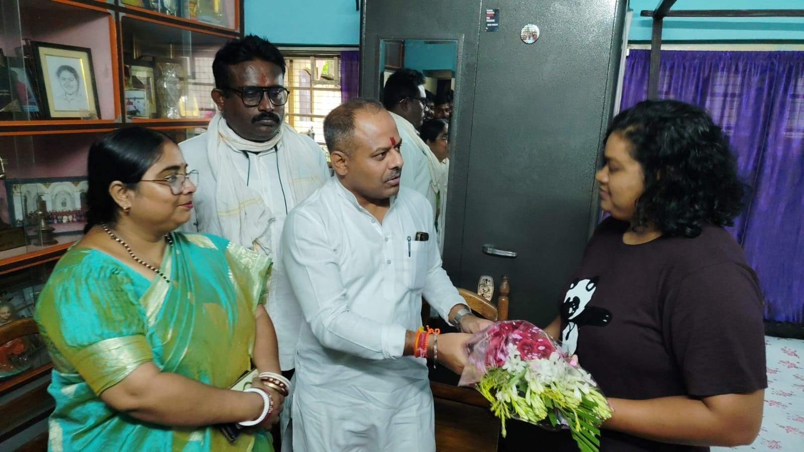 সায়নীকে চাকরির আশ্বাস বিধায়কের, কালনায় গড়ে উঠবে আন্তর্জাতিক স্পোর্টস হাব