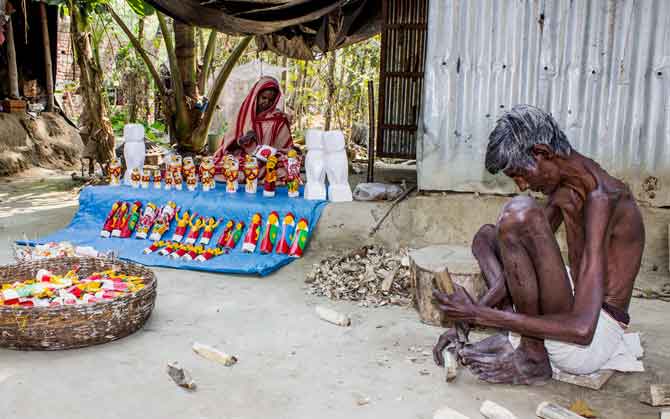 পূর্বস্থলীর নতুনগ্রামের দারুশিল্পকে জিআই স্বীকৃতি