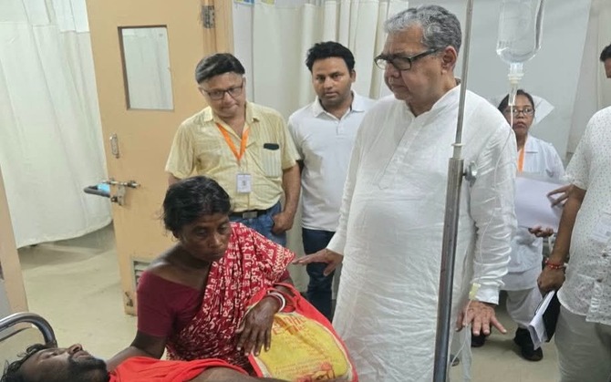 সরকারি হাসপাতালের অবস্থা কেমন! সরেজমিনে খতিয়ে দেখলেন স্বাস্থ্যমন্ত্রী, নতুন নির্দেশিকা আনছে স্বাস্থ্য দপ্তর