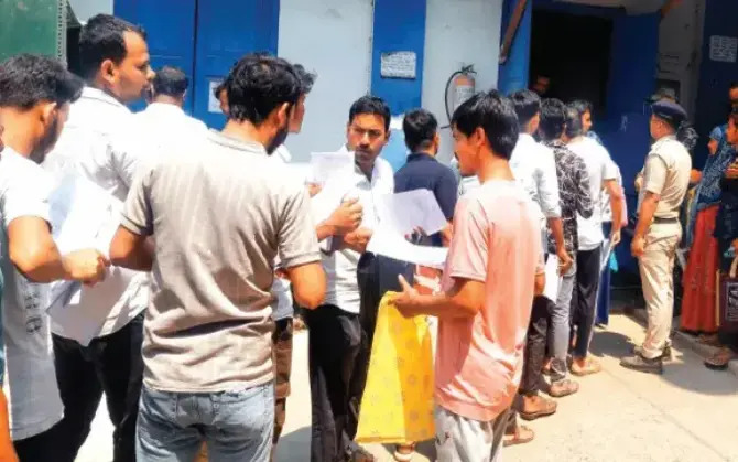 এসআইআর, সিএএ বিতর্কের মাঝেই শুরু জনগণনা : ট্রাইবুনালে বিচারাধীনদের ভবিষ্যৎ ঘিরে প্রশ্ন